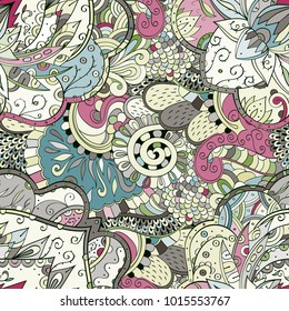 Tracery seamless pattern. Mehndi design. Ethnic colorful doodle texture. Curved doodling background. Vector
