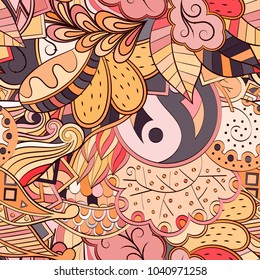 Tracery seamless pattern. Mehndi design. Ethnic colorful doodle texture. Curved doodling background. Vector