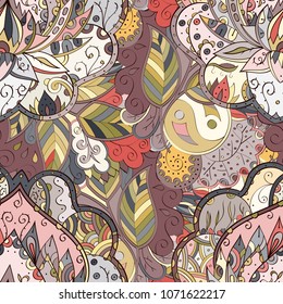 Tracery seamless pattern. Mehndi design. Ethnic colorful doodle texture. Curved doodling background. Vector
