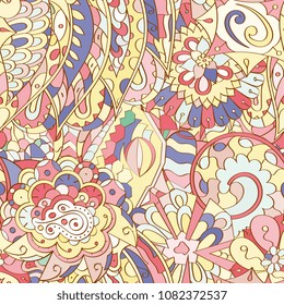 Tracery seamless pattern. Mehndi design. Ethnic colorful doodle texture. Curved doodling background. Vector