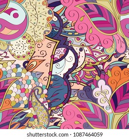 Tracery seamless pattern. Mehndi design. Ethnic colorful doodle texture. Curved doodling background. Vector