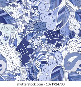 Tracery seamless pattern. Mehndi design. Ethnic colorful doodle texture. Curved doodling background. Vector