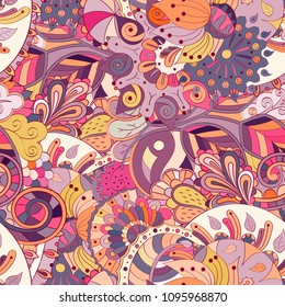 Tracery seamless pattern. Mehndi design. Ethnic colorful doodle texture. Curved doodling background. Vector