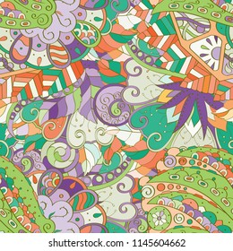 Tracery seamless pattern. Mehndi design. Ethnic colorful doodle texture. Curved doodling background. Vector