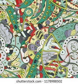 Tracery seamless pattern. Mehndi design. Ethnic colorful doodle texture. Curved doodling background. Vector