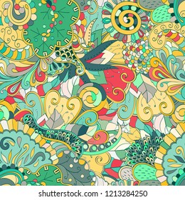 Tracery seamless pattern. Mehndi design. Ethnic colorful doodle texture. Curved doodling background. Vector