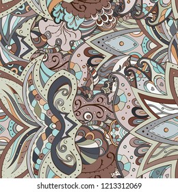 Tracery seamless pattern. Mehndi design. Ethnic colorful doodle texture. Curved doodling background. Vector