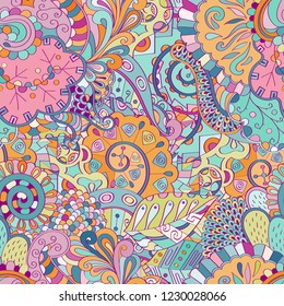 Tracery seamless pattern. Mehndi design. Ethnic colorful doodle texture. Curved doodling background. Vector