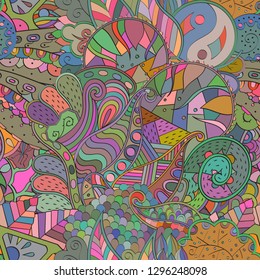 Tracery seamless pattern. Mehndi design. Ethnic colorful doodle texture. Curved doodling background. Vector