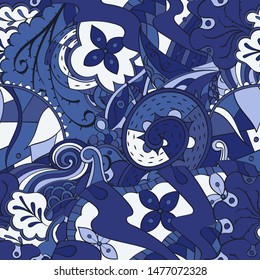Tracery seamless pattern. Mehndi design. Ethnic colorful doodle texture. Curved doodling background. Vector