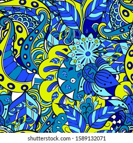 Tracery seamless pattern. Mehndi design. Ethnic colorful doodle texture. Curved doodling background. Vector