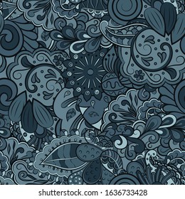 Tracery seamless pattern. Mehndi design. Ethnic colorful doodle texture. Curved doodling background. Vector
