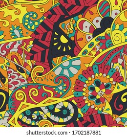 Tracery seamless pattern. Mehndi design. Ethnic colorful doodle texture. Curved doodling background. Vector