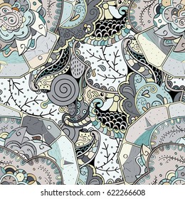 Tracery seamless pattern. Mehndi design. Ethnic colorful doodle texture. Curved doodling background. Vector