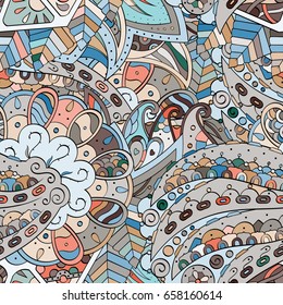 Tracery seamless pattern. Mehndi design. Ethnic colorful doodle texture. Curved doodling background. Vector