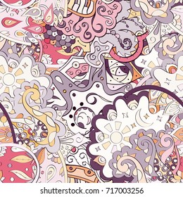 Tracery seamless pattern. Mehndi design. Ethnic colorful doodle texture. Curved doodling background. Vector