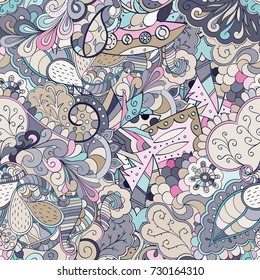 Tracery seamless pattern. Mehndi design. Ethnic colorful doodle texture. Curved doodling background. Vector
