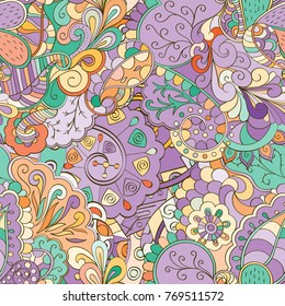 Tracery seamless pattern. Mehndi design. Ethnic colorful doodle texture. Curved doodling background. Vector