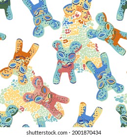 Traditional African culture attributes. Vintage sculpture of a wooden baby leopard. Vector repeated seamless pattern