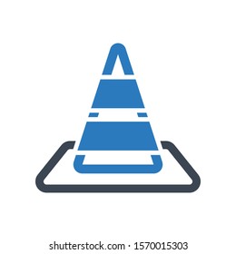 Traffic cone icon. vector graphics