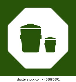 Trash can Icon. Flat design.