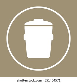 Trash can Icon. Flat design.