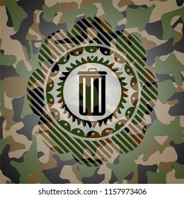 trash can icon on camouflage pattern