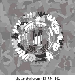trash can icon on grey camouflage pattern
