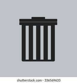 Trash can icon. Recycle icon.