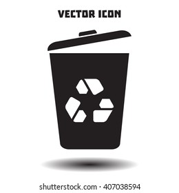 Trash can icon, vector eps10 illustration 