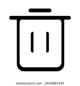 Trash icon in line style. Delete icon, vector trash isolated on white background.  line icon for web apps and mobile concept. Set of line icons. 