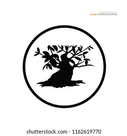 Tree icon. Vector illustration.