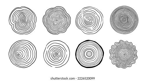 Tree ring wood circle set. Hand drawn tree ring pattern, line ripple circle wood texture. Wood organic slice line design. Vector illustration.