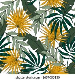 Tendencia sin fisuras con plantas tropicales en un fondo blanco. Ilustración al estilo hawaiano. Hojas de la jungla. Patrón botánico. Flores y hojas y dibujadas a mano. Hojas de la jungla. Papel pintado exótico.