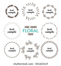 Trendy hand drawn circle frame set.