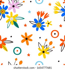Patrón Floral Sin Precedentes En Vector. Floral de flores en los florecientes motivos botánicos. Patrón abstracto de primavera alegre. Flores silvestres de verano en un fondo blanco.