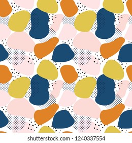 trendy seamless pattern of geometric shapes and doodles. Colorful pattern memphis style