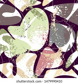 Trendy seamless pattern of geometric shapes and doodles. Colorful pattern