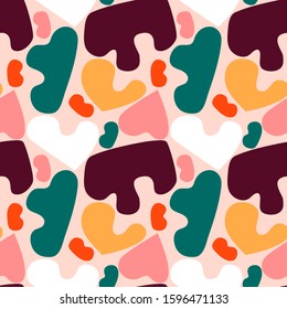 Trendy seamless pattern with graphic abstract geometric shapes. Avant-garde puzzle style. Geometric wallpaper for children books, cover design.