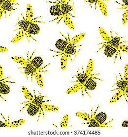 Trendy seamless pattern with yellow dotted bees on white isolated backdrop. Abstract hand drawn splash paint background. Grunge spray paint texture elements pattern. Spotted animal, beetle, insects
