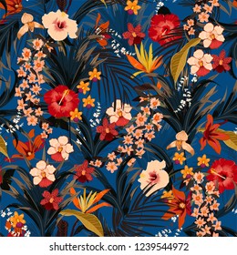 Fundo tropical de verão moderno com plantas de selva profundas. Padrão exótico vetorial com folhas de palmeira e flores, design vetorial sem costura orquídea para moda, papel de parede de tecido e todas as impressões em azul escuro