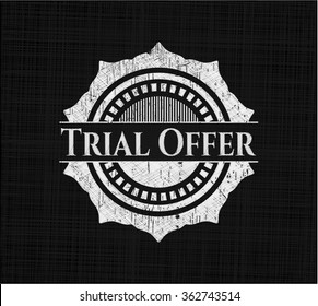 Trial Offer-Kreide-Emblem auf der Tafel