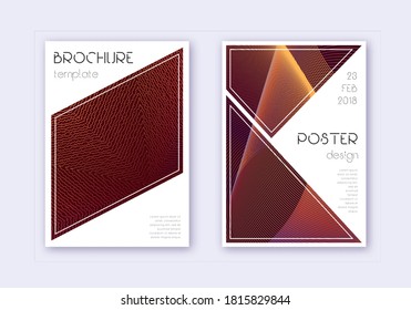 Conjunto de plantillas de diseño de portada triangular. Líneas abstractas naranjas sobre fondo de color rojo. Diseño de portada ideal. Catálogo sorprendente, afiche, plantilla de libro, etc.