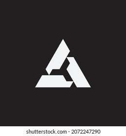 Triangle Design Logo Konzept. Symbol oder Zeichen. Kreatives Design.