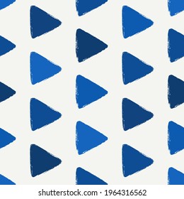 Triangle motif minimal geometric print. Paint brush seamless pattern. Freehand grunge design background. Trendy handdrawn modern simple geo ornament. Artistic hand drawn abstract vector wallpaper