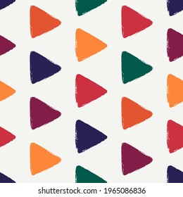 Motivo de triángulo mínimo de impresión geométrica. Dibujar un patrón sin fisuras. Fondo de diseño de grunge libre. Moderno y moderno adorno geo simple. Papel mural abstracto de vector dibujado a mano artificial