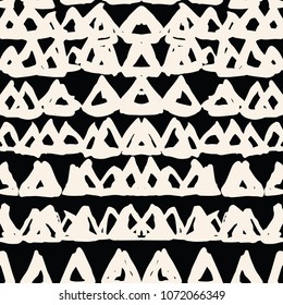 Triangle tie dye pattern. Shibori seamless background. Geometric china ink natural print. Organic vector japanese design. Watercolor indonesian tile. Triangle seamless pattern. Japan kimono print.