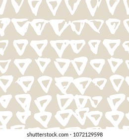 Triangle tie dye pattern. Shibori seamless background. Geometric china ink natural print. Organic vector japanese design. Watercolor indonesian tile. Triangle seamless pattern. Japan kimono print.