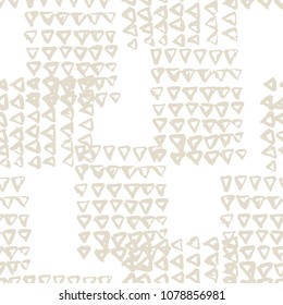 Triangle tie dye pattern. Shibori ivory background. Geometric china ink natural print. Organic vector japanese design. Watercolor indonesian tile. Triangle seamless pattern. Japan kimono print.