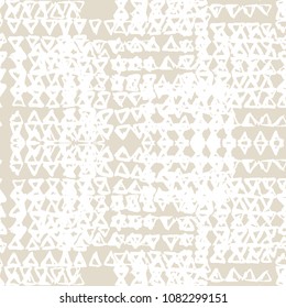 Triangle tie dye pattern. Shibori seamless background. Geometric china ink natural print. Organic vector japanese design. Watercolor indonesian tile. Triangle seamless pattern. Japan kimono print.